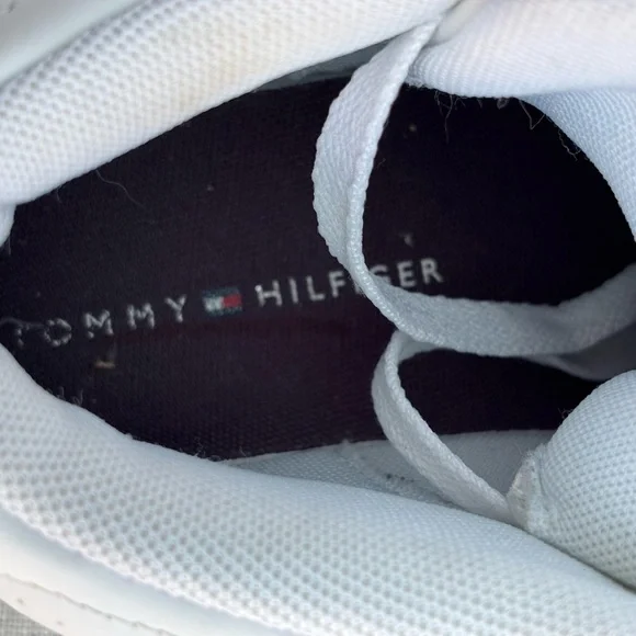 Tommy Hilfiger White Sneakers Modern Style - Picture 12 of 14